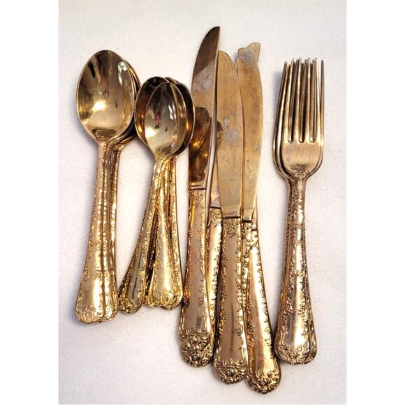 Vtg Wm Rogers Golden Enchanted Rose Flatware Silverware Electroplated 22 Pieces - Picture 2 of 11